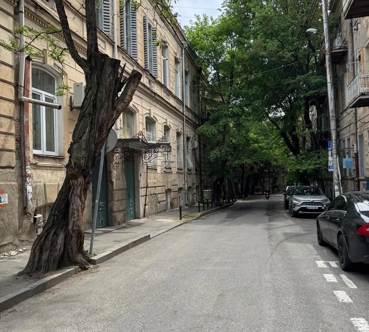 Cozy Apartment In Old Town Tbilisi